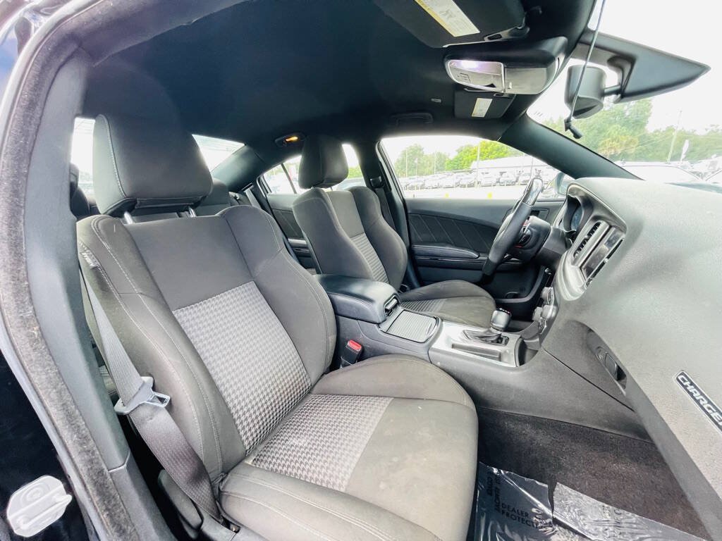 Used 2022 Dodge Charger R/T w/ Blacktop Package RWD image 26