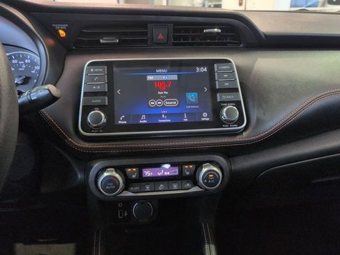 Used 2020 Nissan Kicks SR w/ SR Premium Package image 18