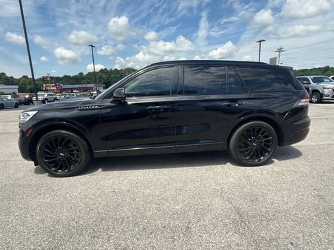 Used 2024 Lincoln Aviator Reserve w/ Equipment Group 201A AWD/4WD image 5