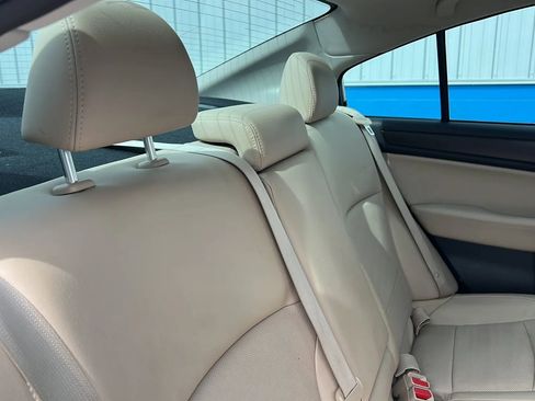 Used 2017 Subaru Legacy 2.5i Limited AWD/4WD image 17