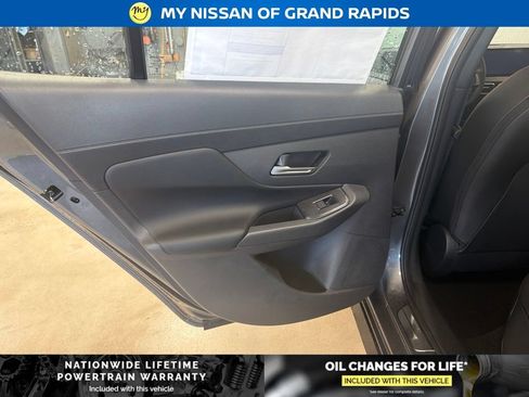 New 2026 Nissan Sentra SR w/ SR Premium Package FWD image 13