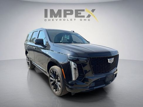 Used 2026 Cadillac Escalade Platinum Sport w/ LPO, ONYX Package AWD/4WD image 5