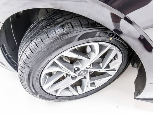 Used 2023 Hyundai Sonata SEL w/ Preferred Accessory Package FWD image 12
