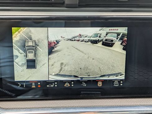 Used 2024 GMC Sierra 1500 Denali w/ Technology Package AWD/4WD image 28