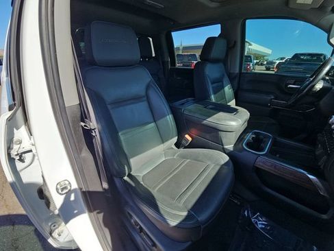 Used 2021 GMC Sierra 3500 Denali w/ Denali Ultimate Package AWD/4WD image 18