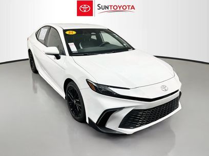 Used 2025 Toyota Camry SE w/ Convenience Package