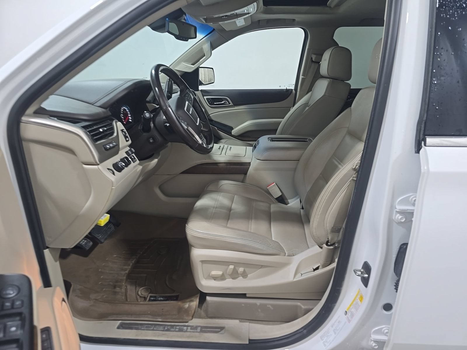 Used 2019 GMC Yukon Denali AWD/4WD image 7
