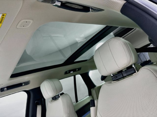 New 2027 Land Rover Range Rover SE AWD/4WD image 14