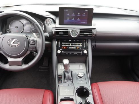 Certified 2025 Lexus IS 350 F Sport RWD image 25