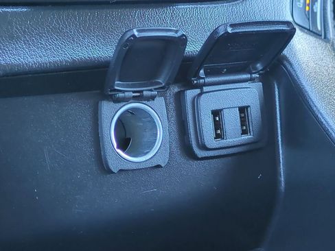 Used 2020 Chevrolet Suburban LT image 36