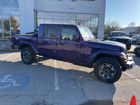 New 2026 Jeep Gladiator Sport image 39