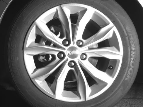 Used 2024 Chevrolet Malibu LT image 19