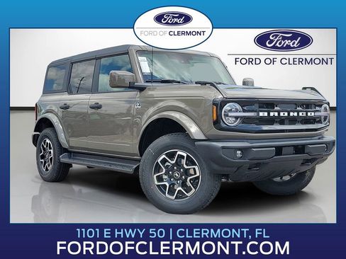 New 2026 Ford Bronco Outer Banks AWD/4WD image 1