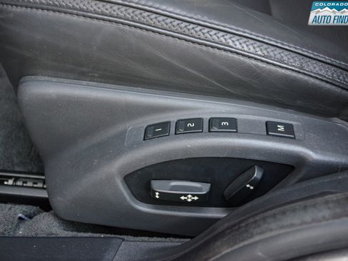 Used 2010 Volvo XC70 T6 image 12