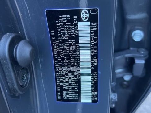 Used 2024 Toyota Corolla LE image 29