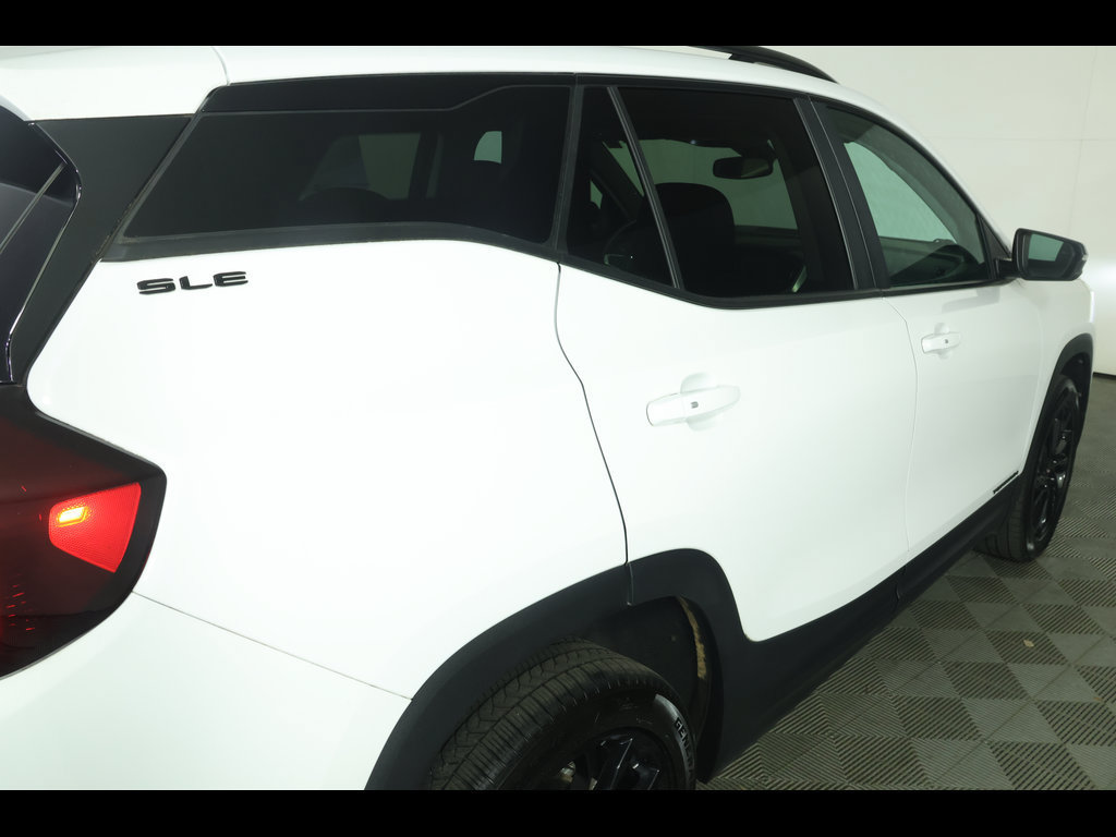 Used 2023 GMC Terrain SLE w/ Driver Convenience Package AWD/4WD image 17