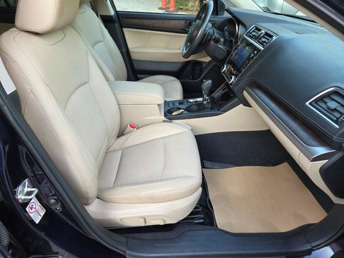 Used 2018 Subaru Outback 2.5i Limited AWD/4WD image 11