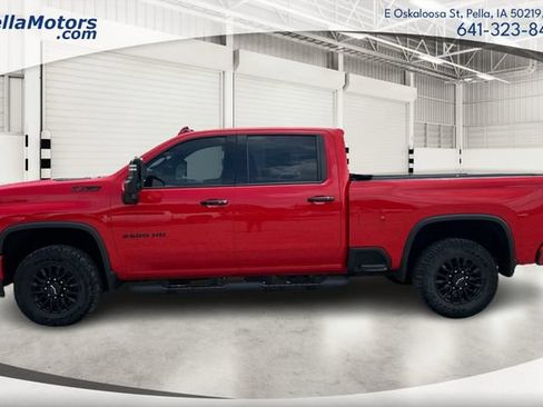Used 2021 Chevrolet Silverado 2500 LTZ w/ LTZ Plus Package AWD/4WD image 6