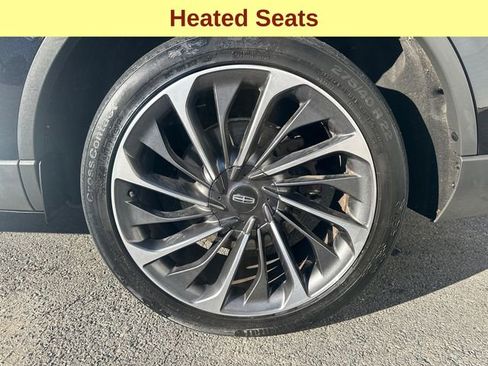 Used 2020 Lincoln Aviator Reserve w/ Equipment Group 202A image 9