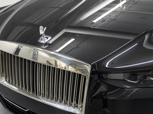 Used 2025 Rolls-Royce Ghost image 20