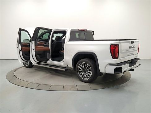 Used 2024 GMC Sierra 1500 Denali Ultimate image 13