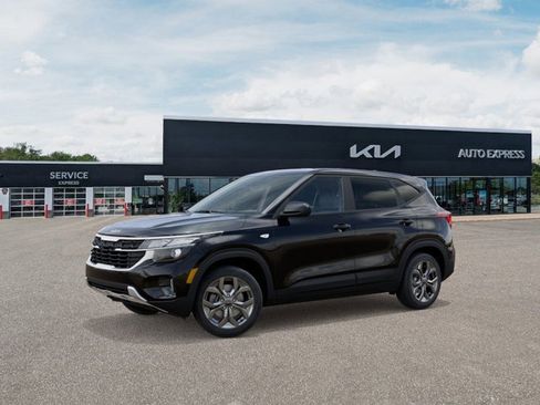 New 2026 Kia Seltos LX image 3