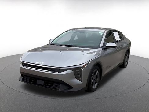 Used 2025 Kia K4 FWD image 7