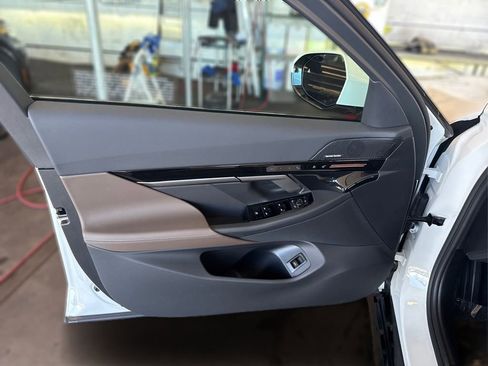 Used 2026 BMW 530i w/ M Sport Package image 17