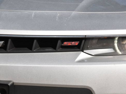 Used 2015 Chevrolet Camaro SS w/ RS Package RWD image 17