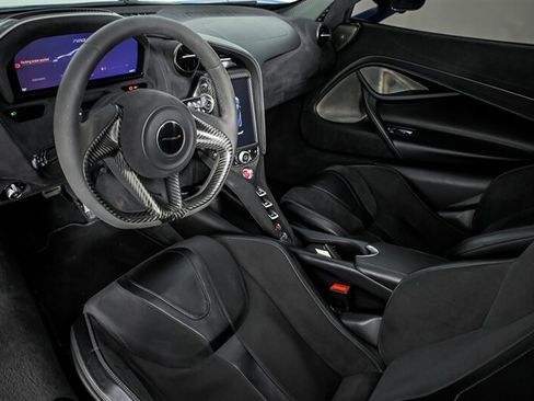 Used 2018 McLaren 720S RWD image 20