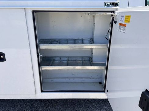 Used 2020 Ford Transit 250 XL image 19