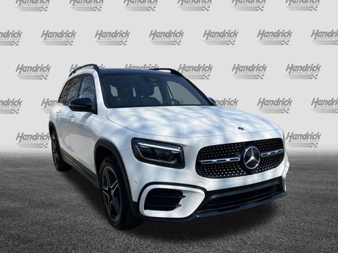 Certified 2025 Mercedes-Benz GLB 250 4MATIC image 2
