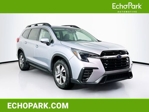 Used 2024 Subaru Ascent Premium w/ Convenience Package image 1