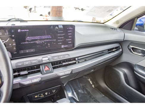 Used 2025 Kia K4 EX FWD image 39