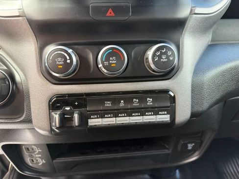 Used 2024 RAM 2500 Tradesman w/ Chrome Appearance Group AWD/4WD image 22