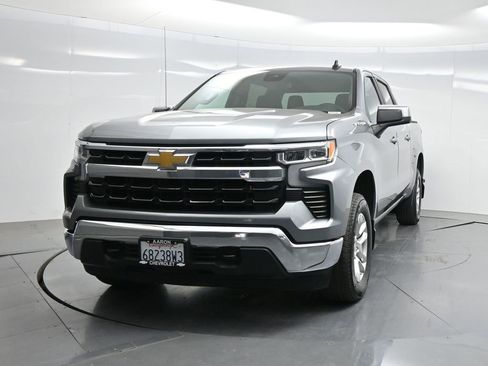 Used 2024 Chevrolet Silverado 1500 LT AWD/4WD image 3