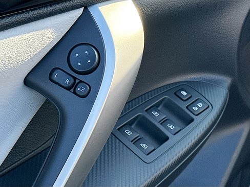 New 2026 Mitsubishi Eclipse Cross SEL image 8