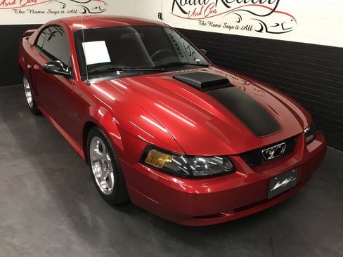 Used 2003 Ford Mustang GT RWD image 2
