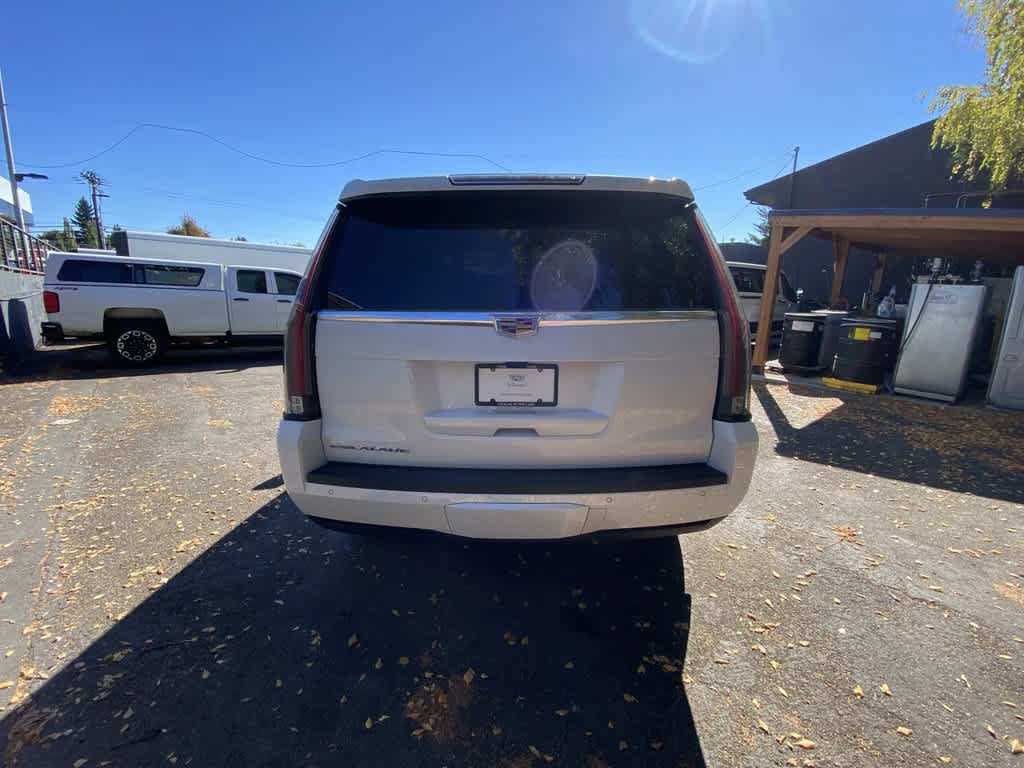 Used 2019 Cadillac Escalade Premium Luxury AWD/4WD image 5