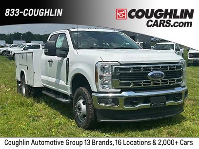 New 2025 Ford F350 XL w/ XL Chrome Package