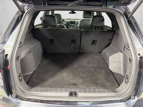 Used 2023 Chevrolet Equinox RS FWD image 19