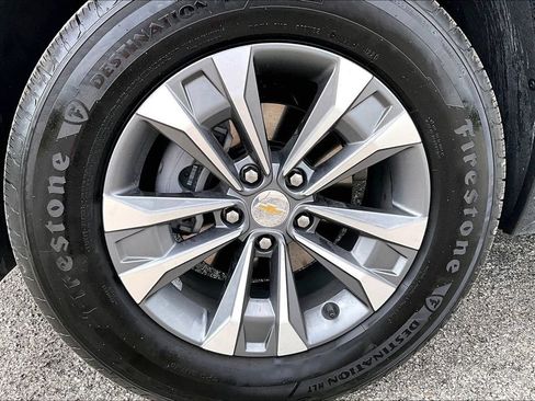 Used 2026 Chevrolet Equinox LT FWD image 9