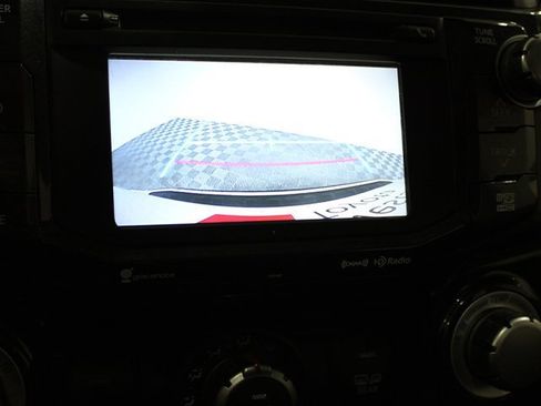 Used 2018 Toyota 4Runner TRD Off-Road Premium image 14