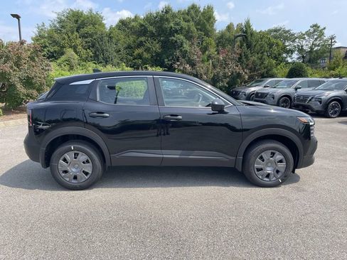 New 2026 Nissan Kicks S FWD image 2