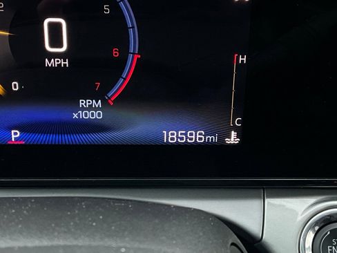 Used 2025 Chevrolet Trax LT image 37