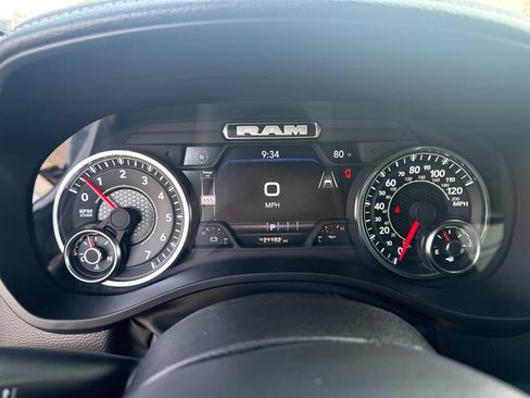 Used 2025 RAM 1500 Laramie w/ Sport Appearance Package AWD/4WD image 8