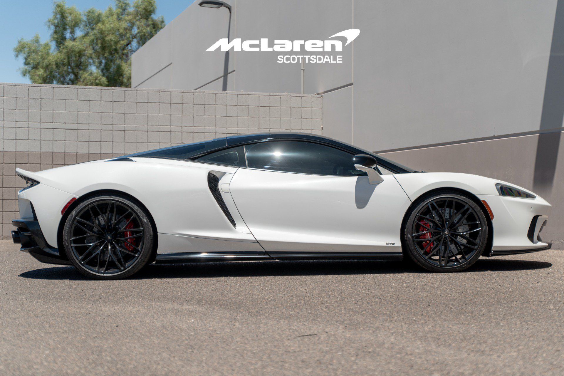 Used 2025 McLaren GTS RWD image 8