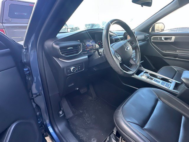 Used 2020 Ford Explorer XLT w/ Equipment Group 202A RWD image 12