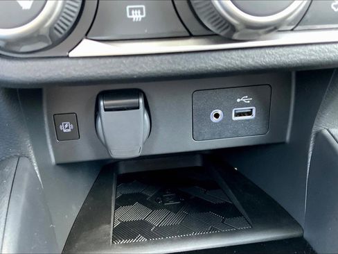 New 2025 Nissan Versa SV image 20