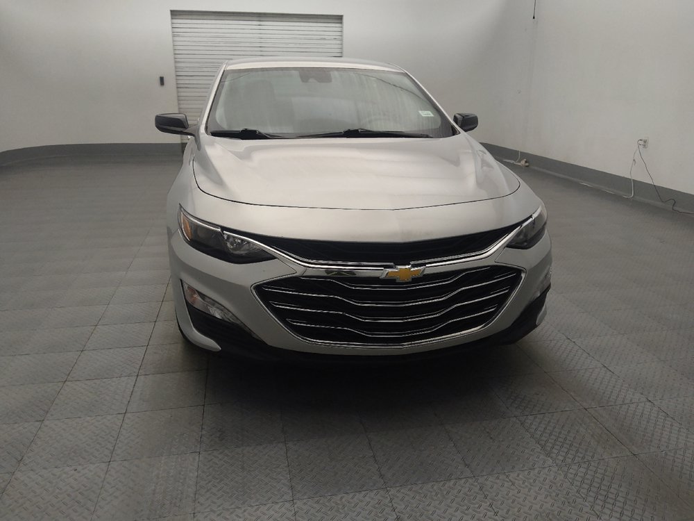 Used 2020 Chevrolet Malibu LT FWD image 14